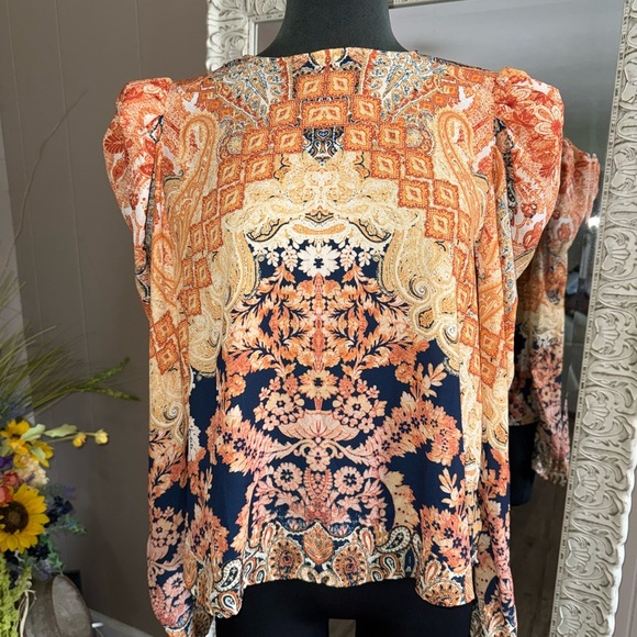 Flying Tomato • Continue This Journey Woven Blouse - Picture 8 of 11